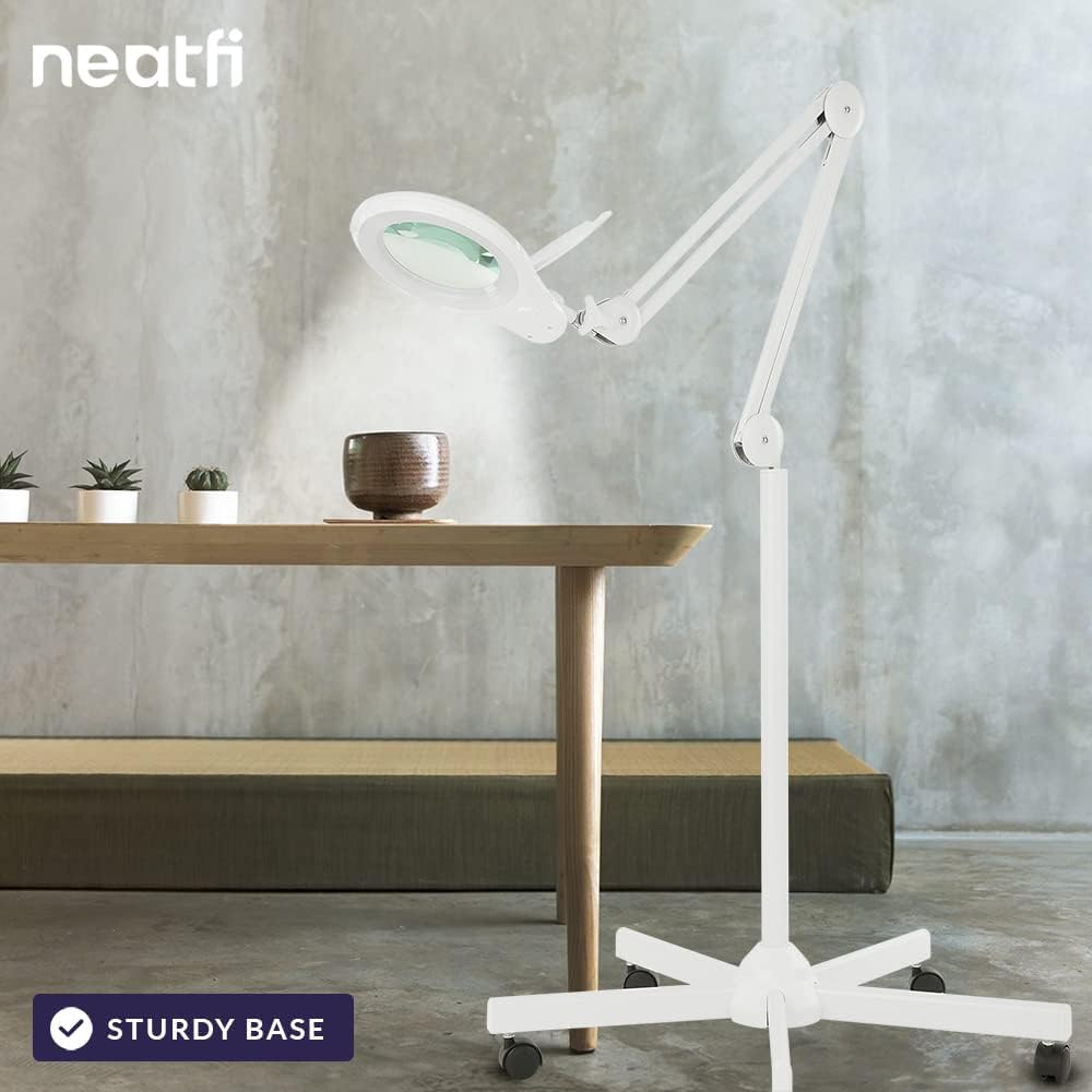 Neatfi (Nuevo modelo) Bifocals 1200 lúmenes Super LED Lámpara de pie con 5 ruedas base rodante, 5 dioptrías con 20 dioptrías, regulable, lupa de