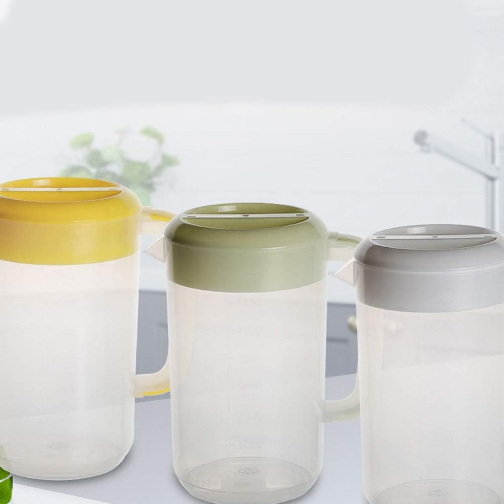 DOITOOL Jarra de agua grande de plástico de 2.5 L con tapa y boquilla, jarra de agua con asa para jugo casero, té helado, bebidas calientes o frías,