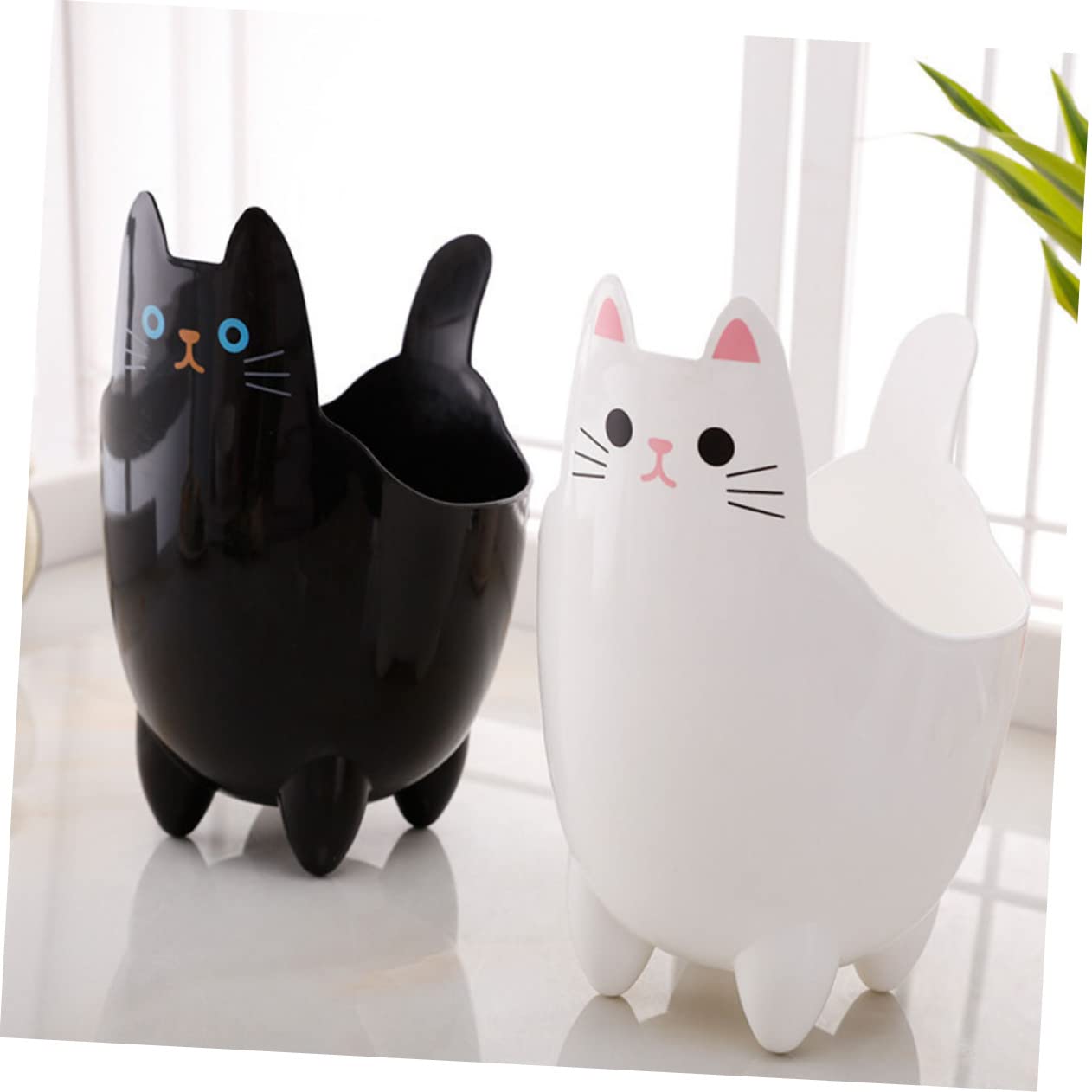 STOBAZA Bote de basura con forma de gato de escritorio, pequeño bote de basura con tapa de cubo de basura de plástico, cubo de basura decorativo,