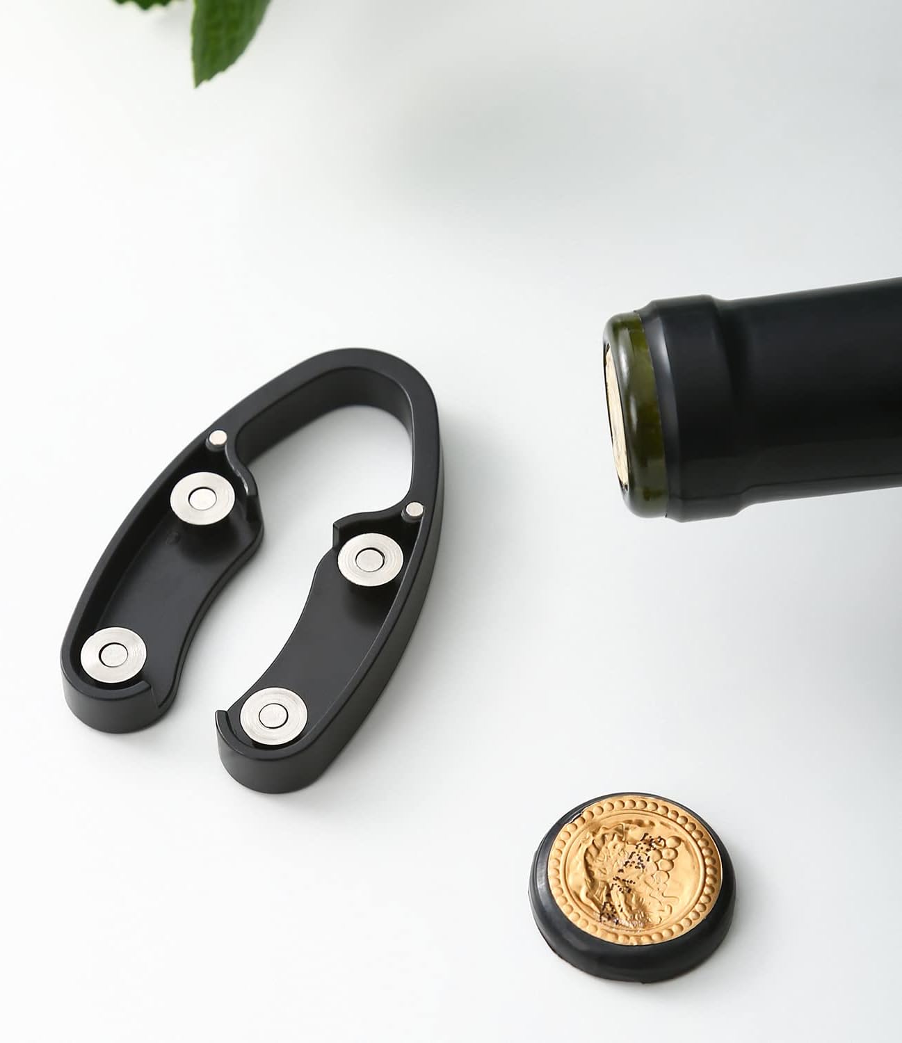 Paquete de 4 herramientas magnéticas para cortar papel de vino, 4 cuchillas inoxidables para botellas de vino, quita la parte superior de papel de