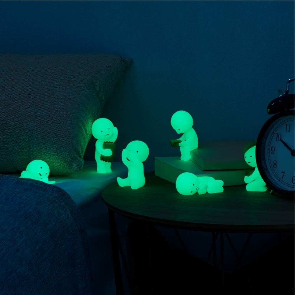 Dreams Smiski – Figura que brilla en la oscuridad, serie de cama, estilo aleatorio, 1 paquete
