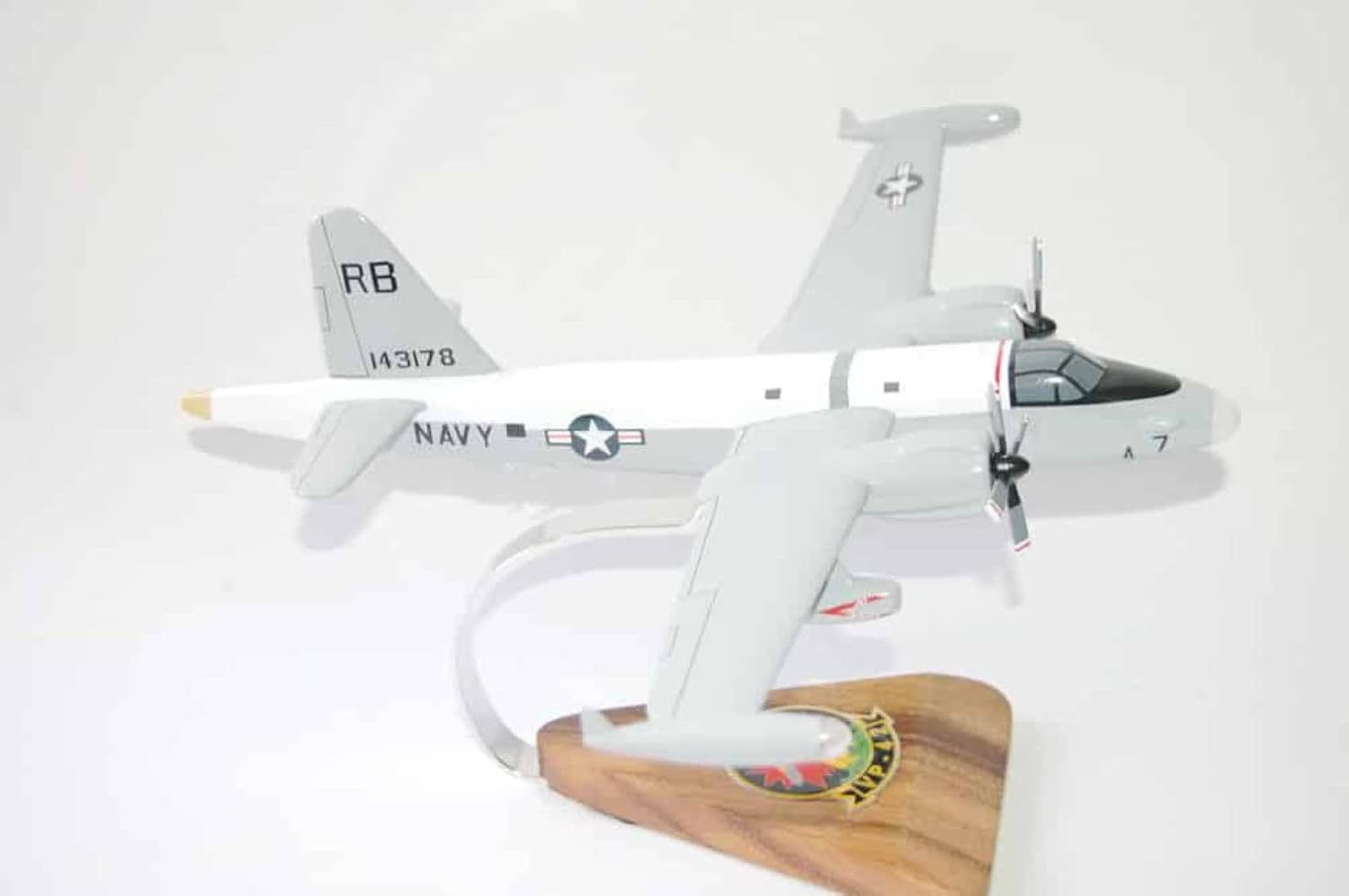 Squadron Nostalgia LLC VP-42 Sea Demons P2V7 Modelo,Maqueta de Mahogany
