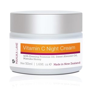Crema de noche con vitamina C para cara y cuello con aceite de onagra, miel de manuka y aceite de almendras dulces  Fórmula a base de plantas Crema de noche con vitamina C para cara y cuello con aceite de onagra, miel de manuka y aceite de almendras dulces  Fórmula a base de plantas