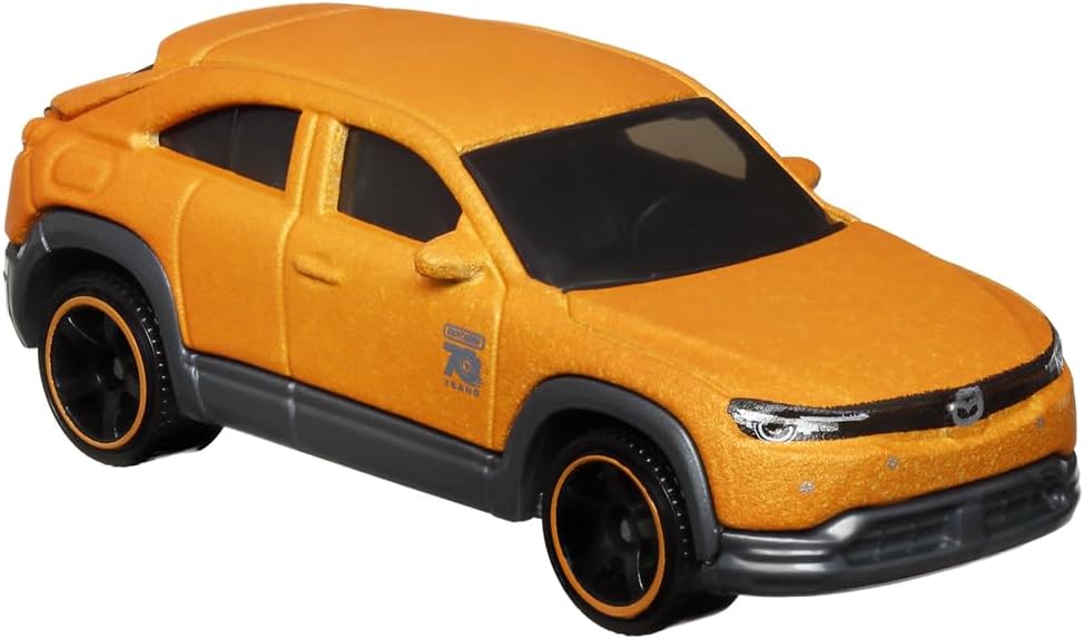 Matchbox Moving Parts – Vehículo fundido a presión de 70 años de edición especial, HMV12  Inspirado en 2021 Mazda MX  45 naranja y negro
