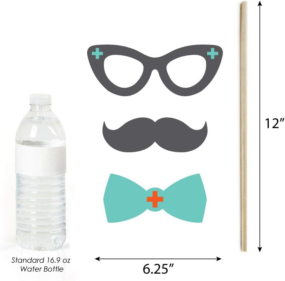 Big Dot of Happiness Graduado de la escuela de medicina – Kit de accesorios para cabina de fotos para fiesta de graduación de médico, 20 unidades
