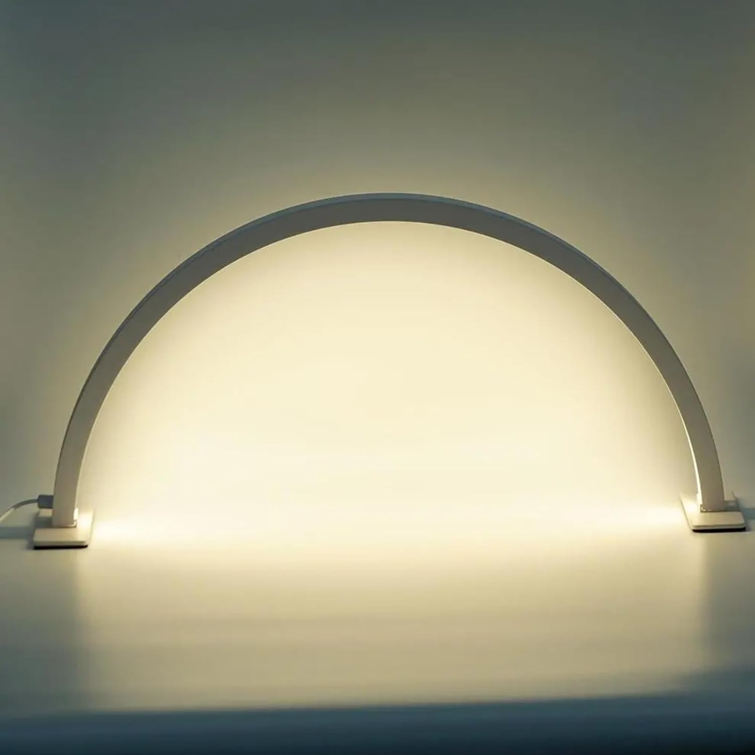 Luz de media luna, luz de pestañas para escritorio de uñas, lámpara LED de luna con tecnología de pestañas, luces de maquillaje para artistas de