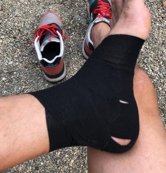 Cinta deportiva negra de alta calidad – 1 12 pulgadas x 45 pies por rollo – 100% algodón con óxido de zinc – Diseño en zig zag fácil de rasgar