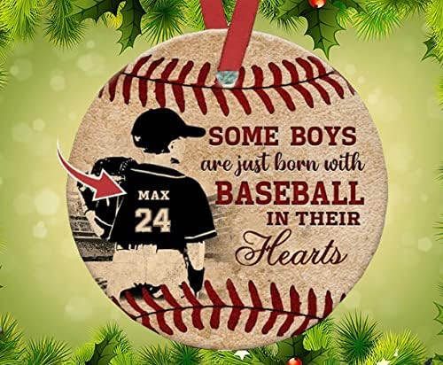 Adornos circulares personalizados para niños con béisbol en sus corazones, adornos de cerámica para árbol de Navidad, decoración de pino colgante,