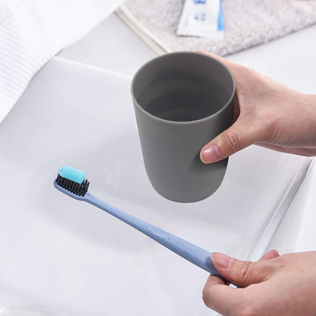 Topsky Vasos de plástico de 10 onzas para agua, reutilizables, irrompibles, aptos para lavavajillas, juego de 4 colores surtidos (8 unidades)
