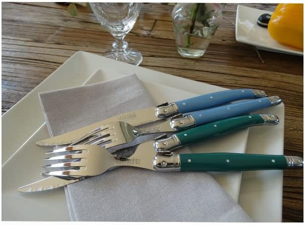 En caja de 6 “cuchillos de carne azul océano. Muy de moda, hecho en Francia
