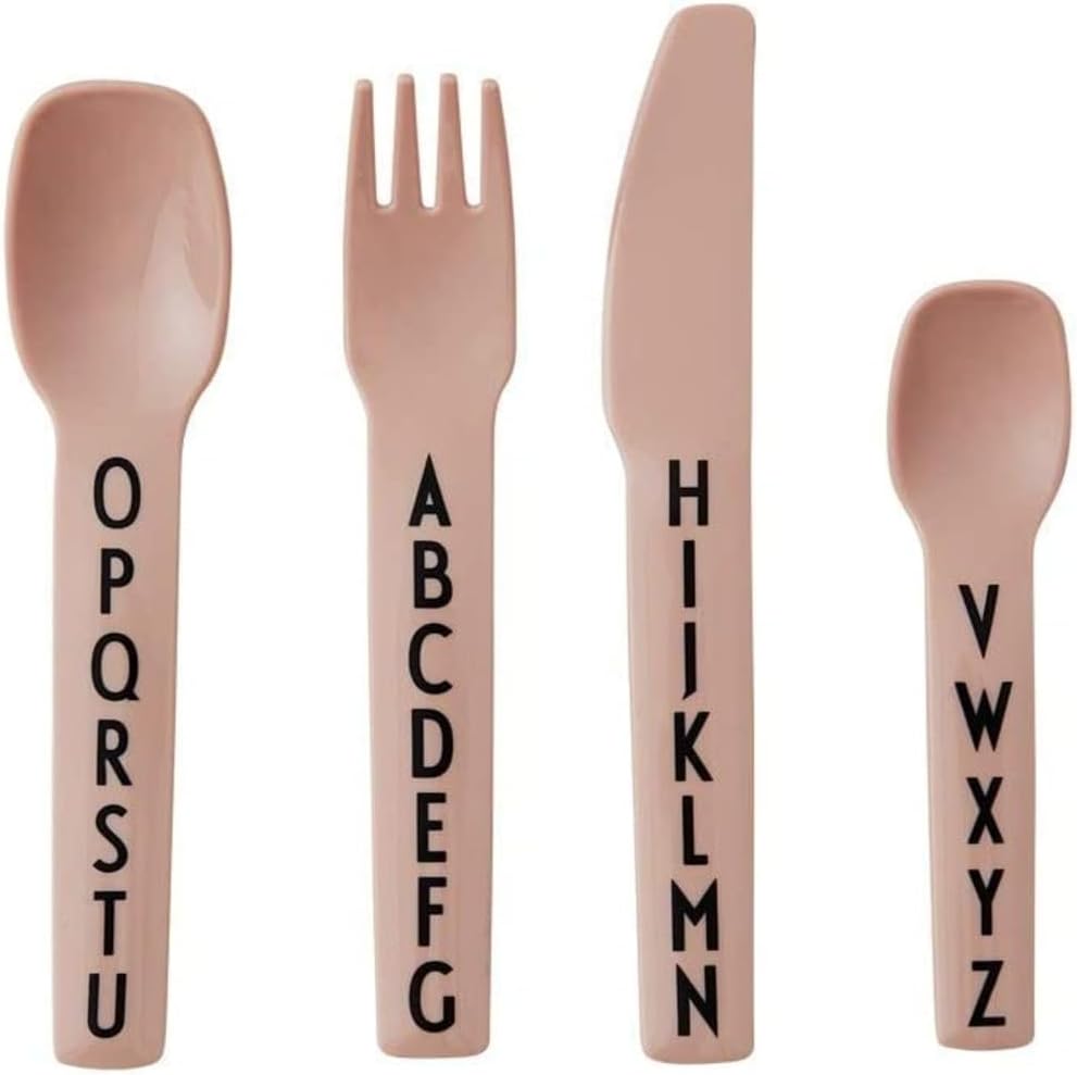 Design Letters Eat & Learn – Juego de 4 tenedores, cuchillos y cucharas para niños pequeños, diseño en Dinamarca, juego de cubiertos Tritan para
