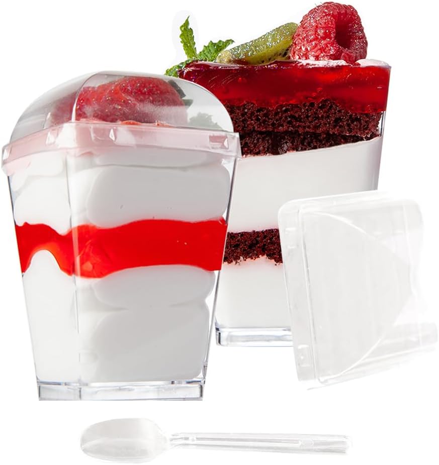 Km Vasos de postre con tapas y cucharas de 5 onzas, paquete de 100 vasos transparentes, vasos de plástico para parfait, cuencos de aperitivo de