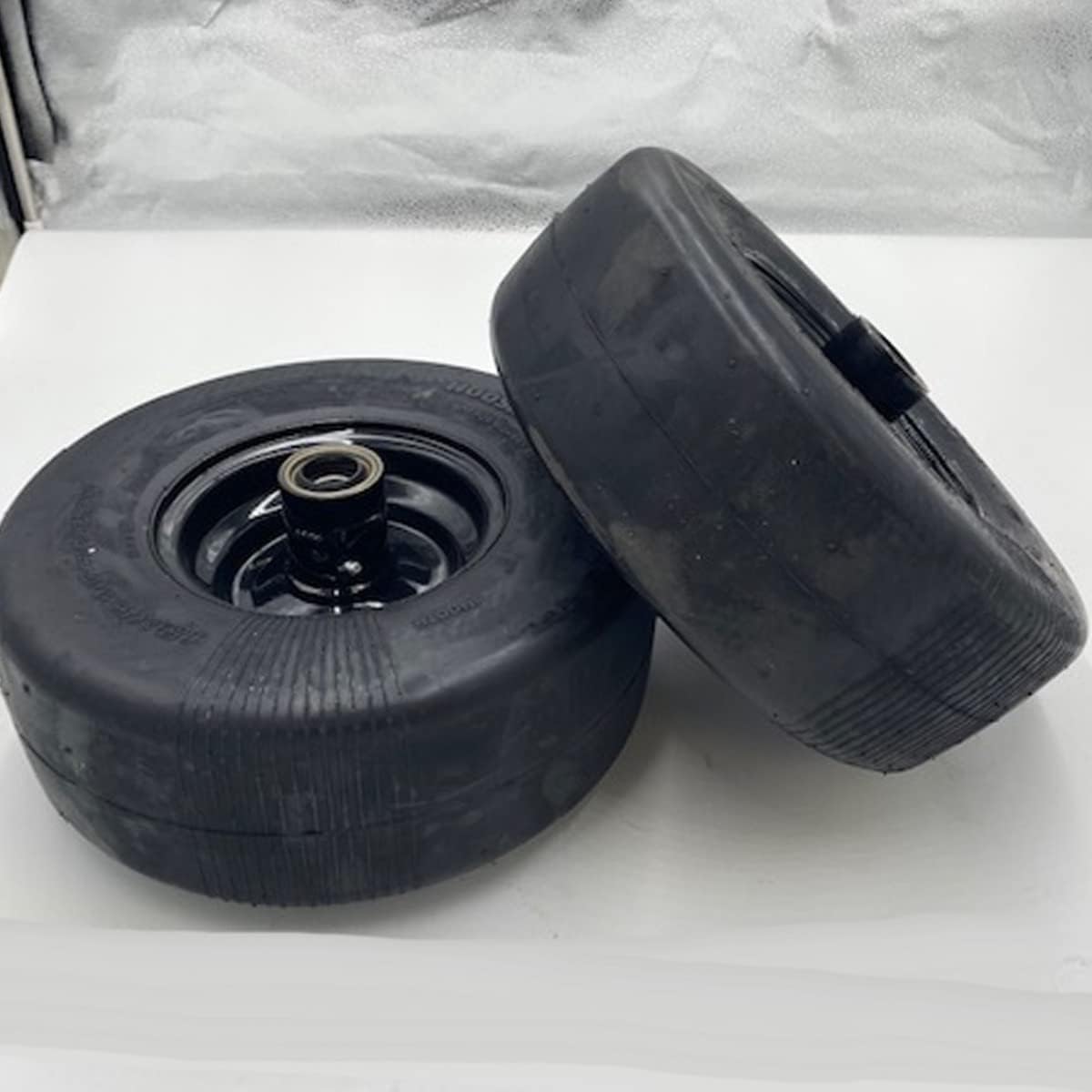 Hoosier Wheel Juego de 2 ruedas planas negras de 13 x 5.00  6  cubo de 34 pulgadas (compatible con 457211 1-634662, 103-5189, 103-0064, 103-3785)