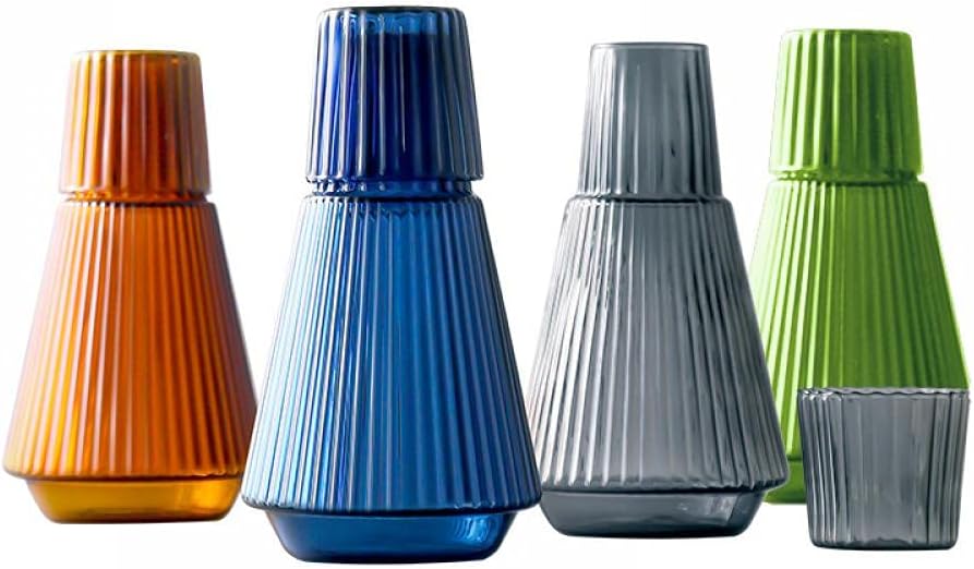 Sizikato Jarra de agua clásica de 30 onzas de vidrio a rayas con vaso de cristal.