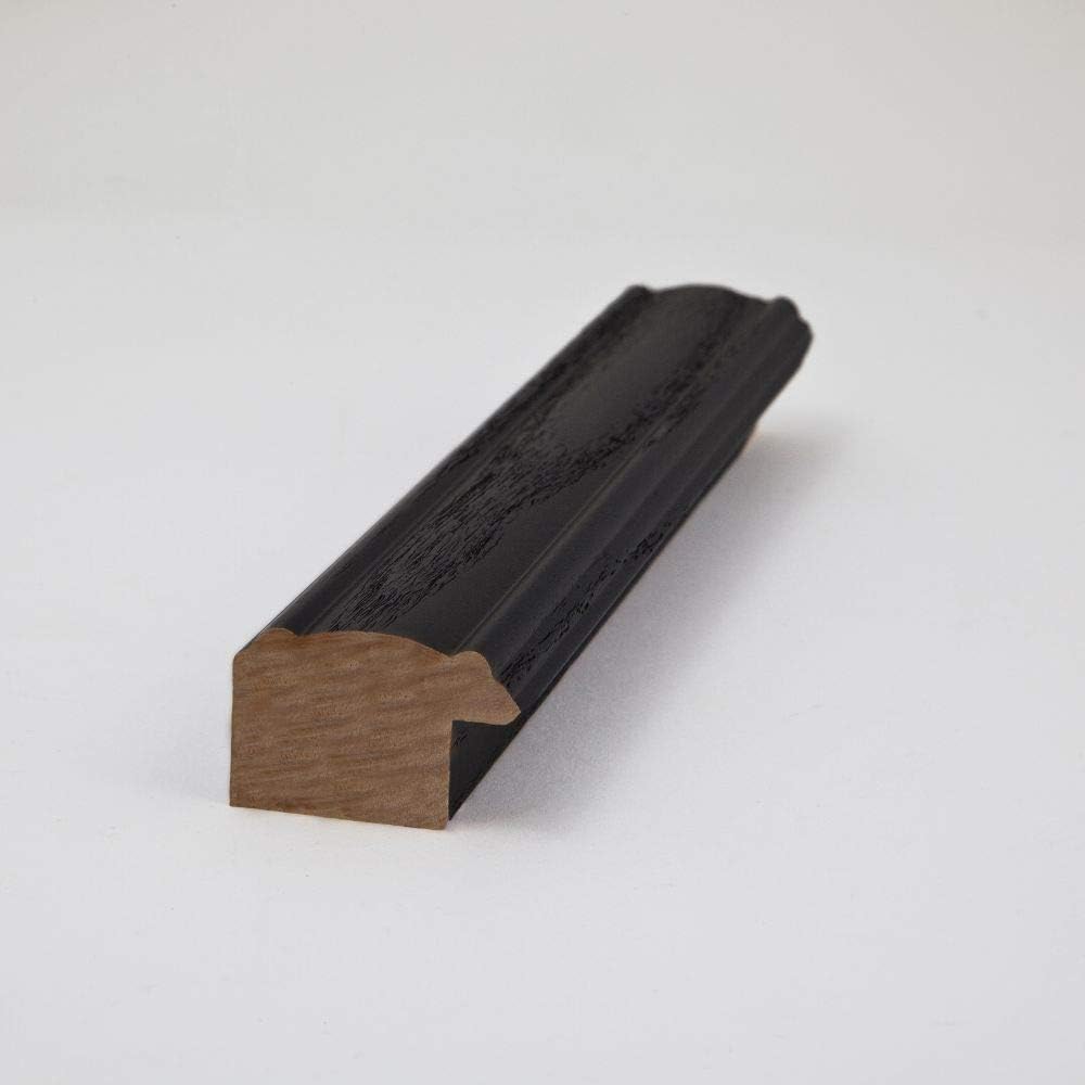 Marco negro en madera de roble rojo. 1.25 in de ancho.