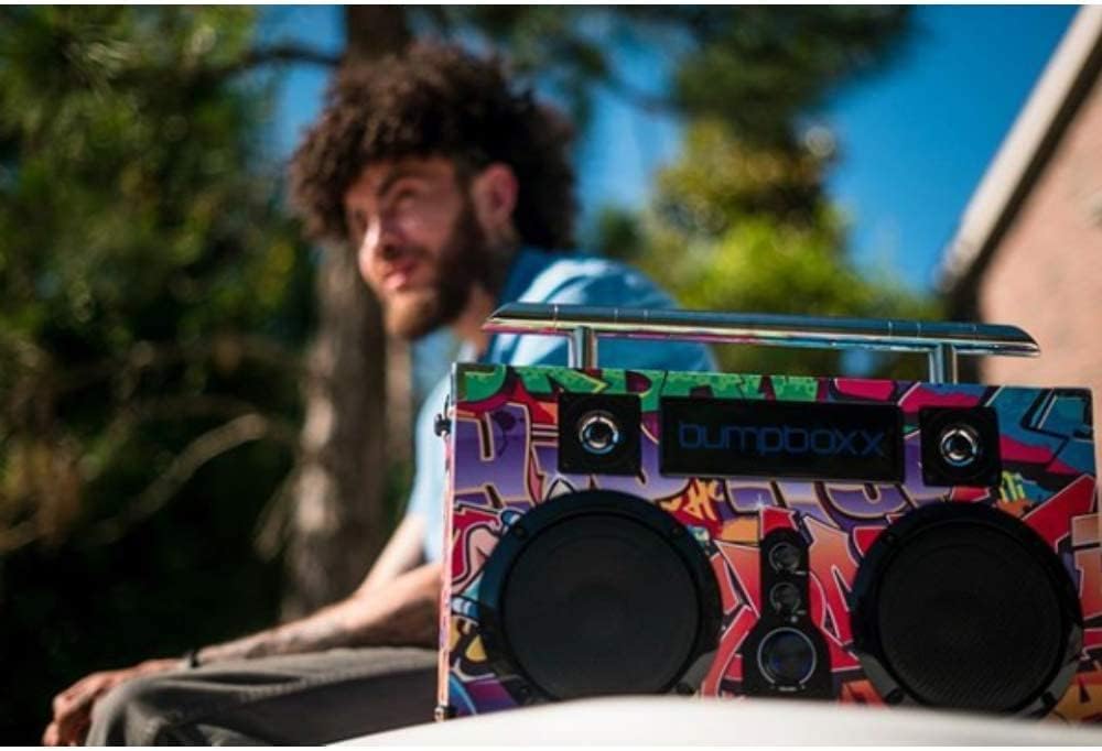 Bumpboxx Bluetooth Boombox Ultra Plus  Boombox retro con altavoz Bluetooth  Incluye batería de litio recargable, correa de transporte y micrófono