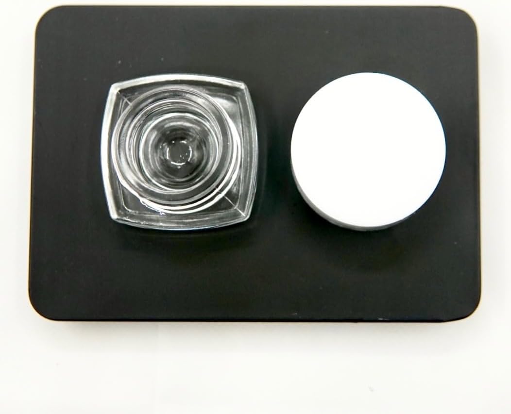Recipientes de vidrio a prueba de niños de 0.2 fl oz (paquete de 50) con base de almohada, tarro de tapa redonda (tapa blanca)