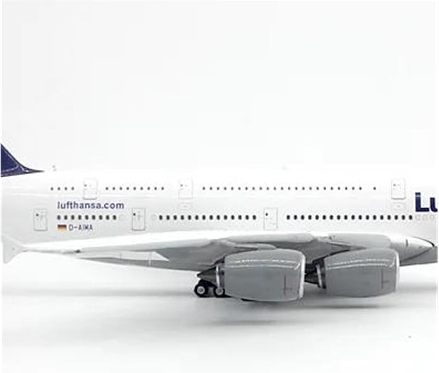 Scale Airplane Model 1400 for Lufthansa Airbus A380 Airplane Model Alloy Aircraft Model Die Cast Airplane Model Exquisite Collection Gift