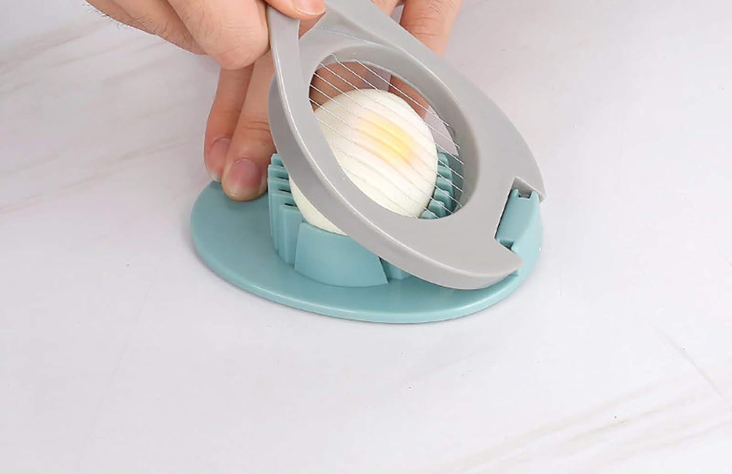 Cortador de huevos duros con alambre de acero inoxidable apto para lavavajillas (verde)