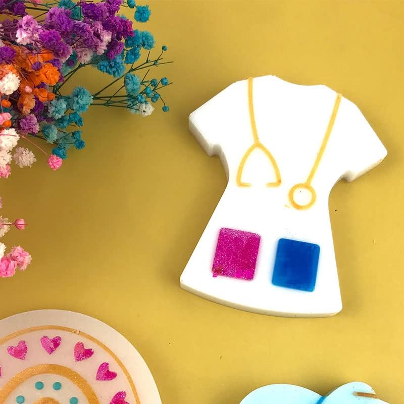Duawenki Molde de silicona con forma de uniforme de enfermera para hacer jabón, cuentas aromáticas de automóvil, colgante, vela, resina
