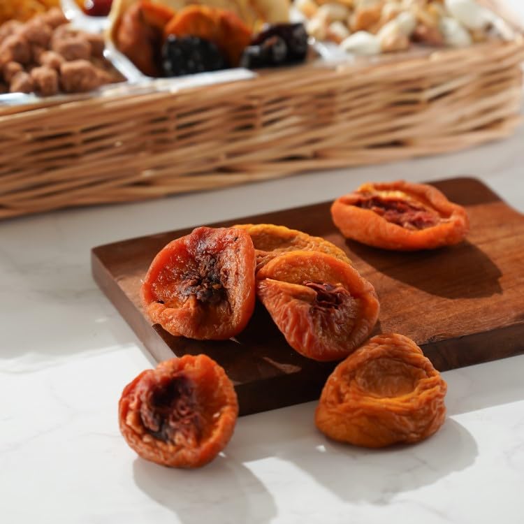 Broadway Basketeers Cesta de regalo de frutas secas y nueces de agradecimiento de lujo, un regalo de agradecimiento saludable de primera calidad,