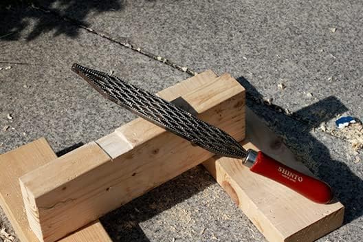 Shinto Saw Rasp E1101 Longitud de la hoja 7.87 pulgadas (7.874 in) longitud total 12.99 pulgadas (12.992 in) Incluye papel de lija