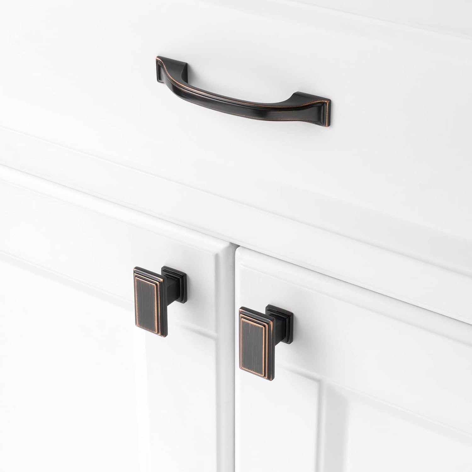 KOOFIZO Paquete de 20 tiradores de arco Craftsman de pie cuadrado, manija de muebles de bronce aceitado, distancia entre tornillos de 3