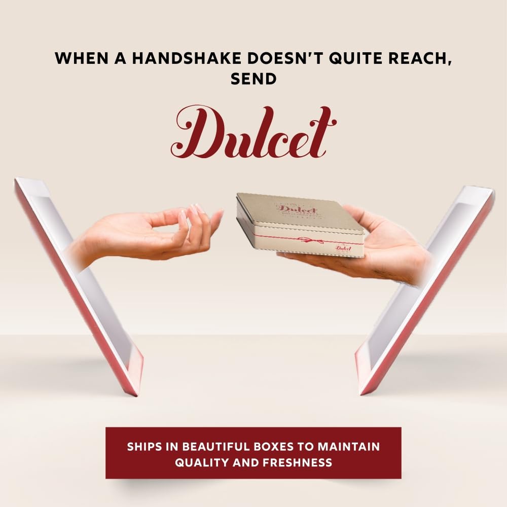 Dulcet Gift Baskets Caja de regalo clásica de agradecimiento con texto en inglés “Thank You” con aperitivos horneados, gran idea de regalo para