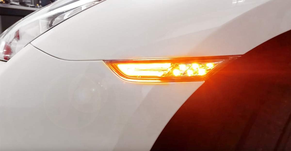 iJDMTOY JDM – Kit de luz de marcador frontal y lateral frontal con lente ahumada 3D ámbar, compatible con Nissan GT-R 2007 en adelante, alimentado