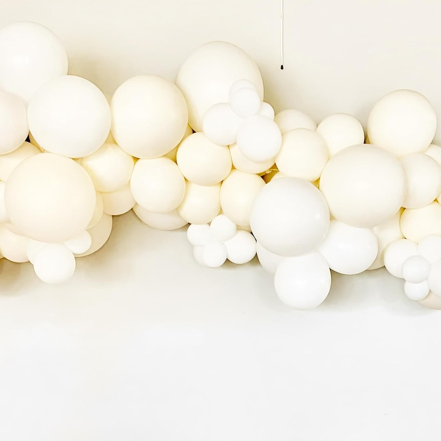Globos de arena blanca, paquete de 66 globos de látex blanco arena de 12 pulgadas para bodas, novias, baby shower, cumpleaños, graduación,