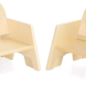 Guidecraft Sillas apilables de madera para niños pequeños (juego de 2) altura del asiento de 5 pulgadas Silla preescolar fácil de apilar Madera Guidecraft Sillas apilables de madera para niños pequeños (juego de 2) altura del asiento de 5 pulgadas Silla preescolar fácil de apilar Madera