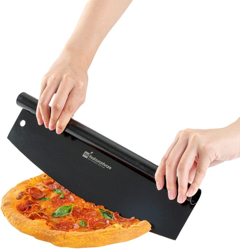 Restaurantware Met Lux – Cortador de pizza de acero inoxidable negro, con tapa, 13 34 x 3 12 pulgadas, caja de 1 unidad