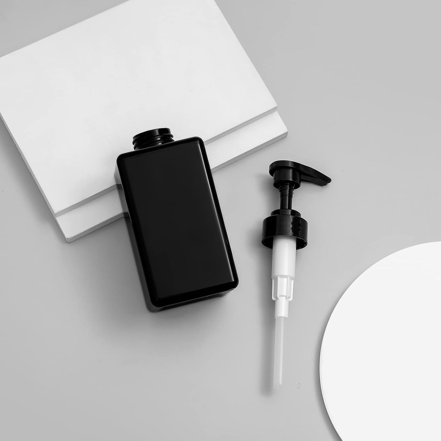 Dispensador de jabón de manos de 15 onzas, botellas de plástico rellenables, dispensador de loción vacía, contenedor de líquido para baño, cocina,