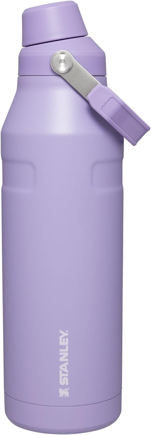 Stanley IceFlow – Botella de agua de flujo rápido de 16 a 50 onzas, tapa de boquilla en ángulo, ligera y a prueba de fugas para viajes y deportes,