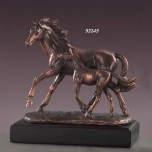 Yegua de resina galvanizada de bronce con escultura de potro – Estatua Yegua de resina galvanizada de bronce con escultura de potro – Estatua