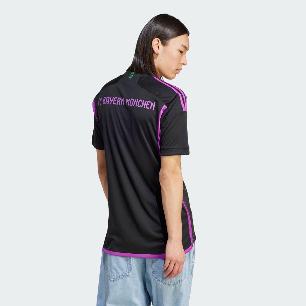 adidas Camiseta de fútbol para hombre, Bayern Munich 2324, mensaje unificador, tela que absorbe la humedad, gráfico único de mapa del mundo,