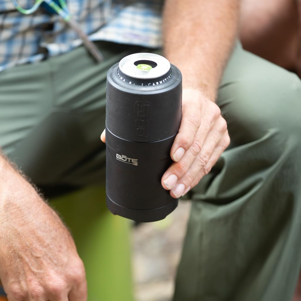 BOTE MagnePod Drinkware MAGNEChill – Enfriador de latas de tamaño corto, anillo de interruptor adaptable mantiene la cerveza fría lata aislada se