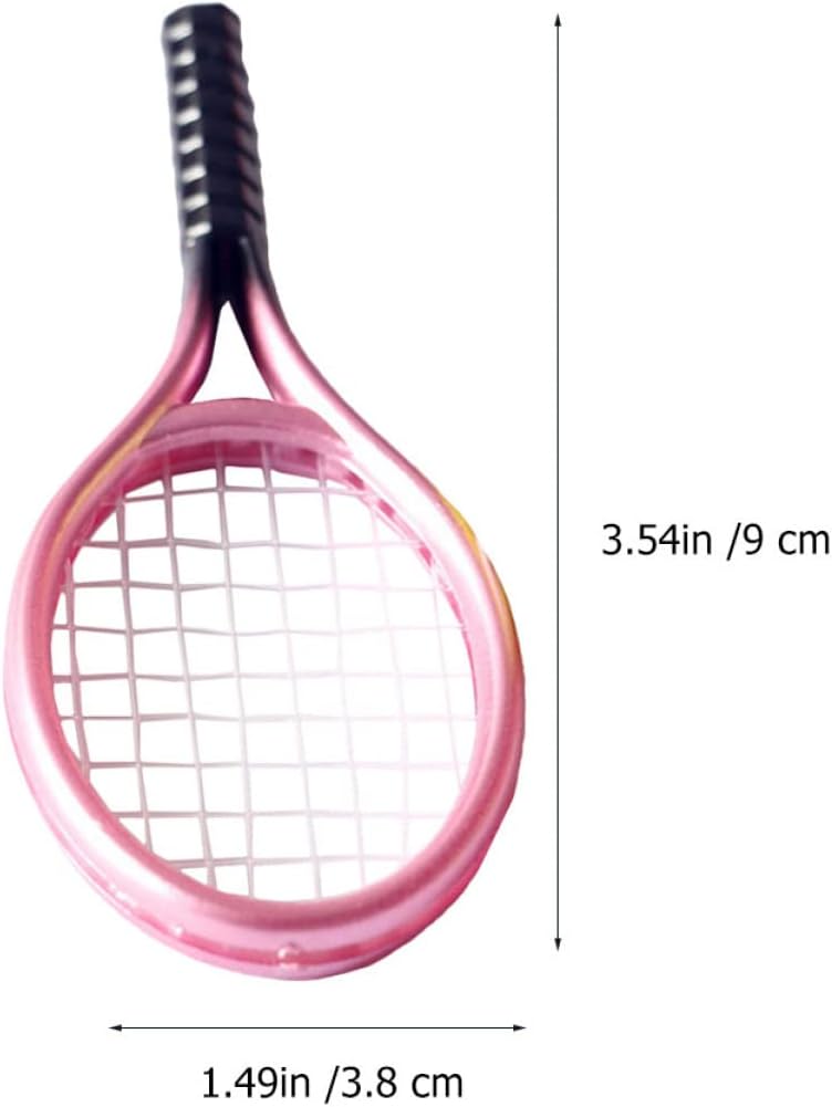 TOYANDONA Juego de 6 mini tenis con pelota en miniatura y raquetas aleatorias, accesorios para muñecas deportivas, equipo de jardín de decoración,