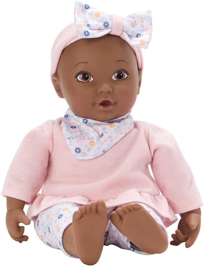 Madame Alexander Muñeca de abrazos y risas de 13″, tono de piel oscuro