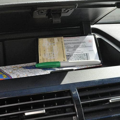 StoreSMART RFS20 – Tarjetero para identificación y seguro de auto