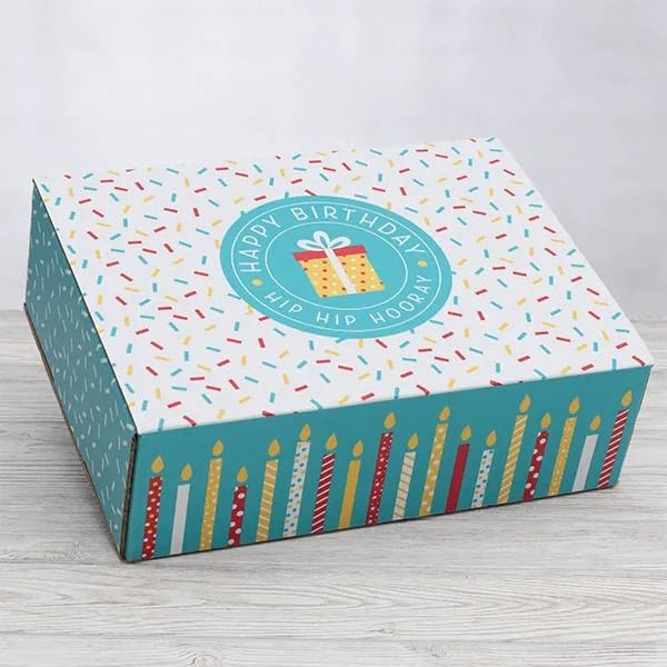 Paquete de cuidado de feliz cumpleaños de lujo, caja de regalo de comida de cumpleaños dulce y salada por GourmetGiftBaskets.com