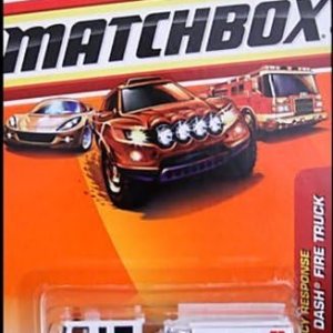 Matchbox Camión de bomberos Pierce Dash 2010 #56100. Departamento de Bomberos Voluntarios de Burtonsville, respuesta de emergencia. Escala 164. Matchbox Camión de bomberos Pierce Dash 2010 #56100. Departamento de Bomberos Voluntarios de Burtonsville, respuesta de emergencia. Escala 164.