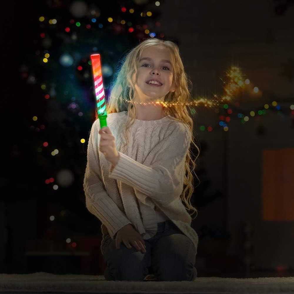 ArtCreativity Varitas de rayas de bastón de caramelo iluminadas, juego de 2, varitas LED intermitentes de 12.25 pulgadas para niños con baterías