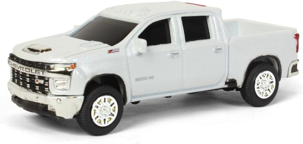 164 2020 Chevy Silverado LT, blanco, Collect N Play por ERTL 47467-2