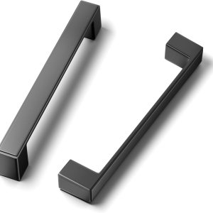 Cobbe Paquete de 10 manijas de gabinete de cocina, color negro mate de 5 pulgadas (5.039 in) con agujero central, tiradores de gabinete, accesorios Cobbe Paquete de 10 manijas de gabinete de cocina, color negro mate de 5 pulgadas (5.039 in) con agujero central, tiradores de gabinete, accesorios