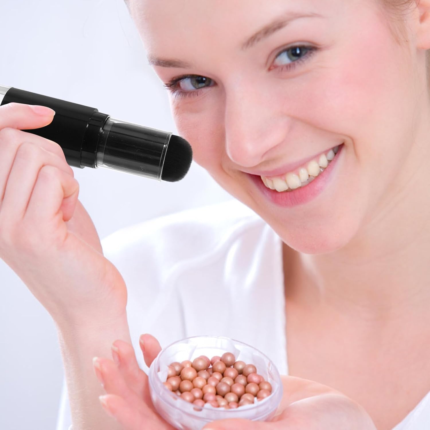 FOMIYES Cepillo para polvo con botella recargable, cepillo de base de viaje, cepillo para rubor facial, cepillo de maquillaje para líquido, crema,