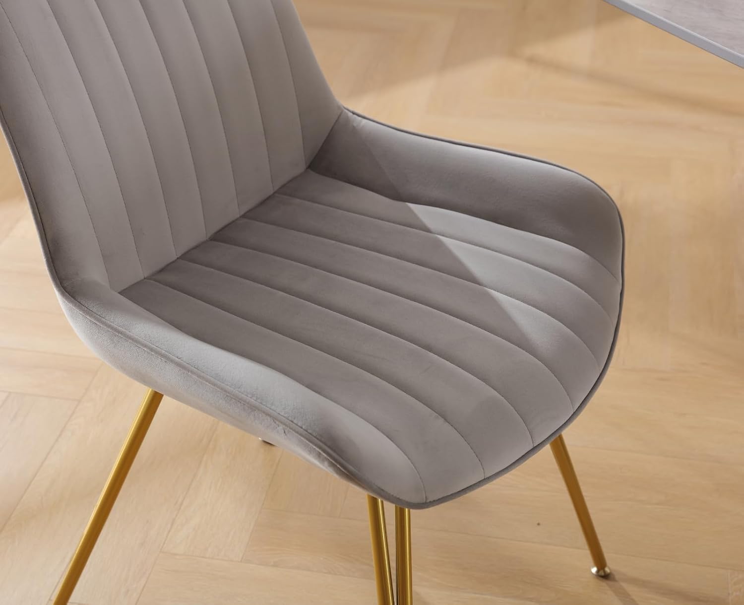 EALSON Juego de 2 sillas de comedor modernas tapizadas de terciopelo con patas de metal dorado, cómodas sillas de cocina acolchadas y sin brazos