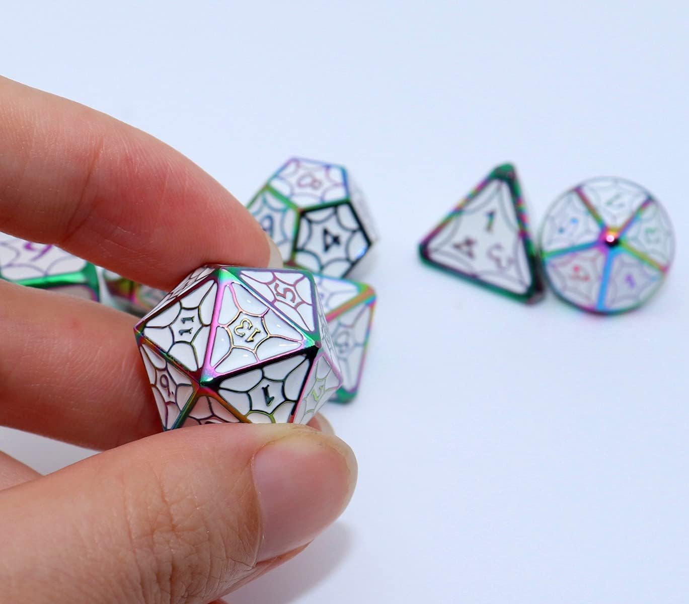 Dados poliédricos DND dados de aleación blanca con borde de dados coloridos para Calabozos y Dragones Pathfinder Juego de dados Juego de dados de