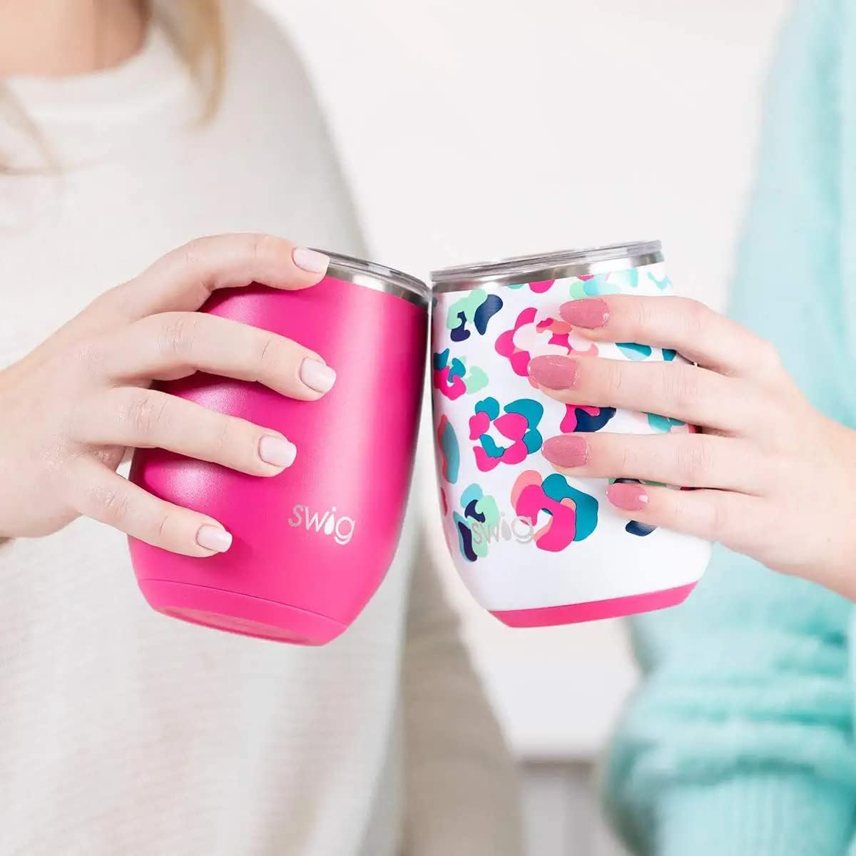 Swig Life Vaso de vino aislado de 14 onzas con tapa, 40+ opciones de patrón, apto para lavavajillas, capacidad para 2 vasos, copa de vino de acero