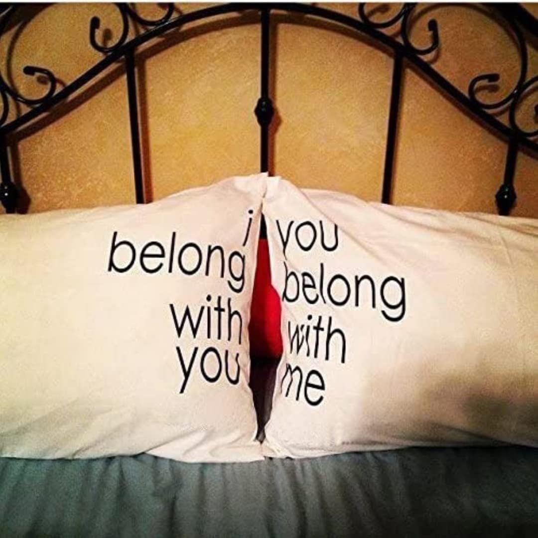 Oh, Susannah Fundas de almohada con texto en inglés “I Belong with You, You Belong with Me”, regalos de boda para parejas, él y ella (2 fundas de
